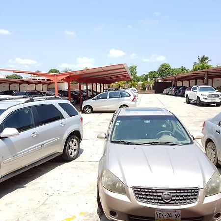 Hotel Madrid Minatitlán Dış mekan fotoğraf